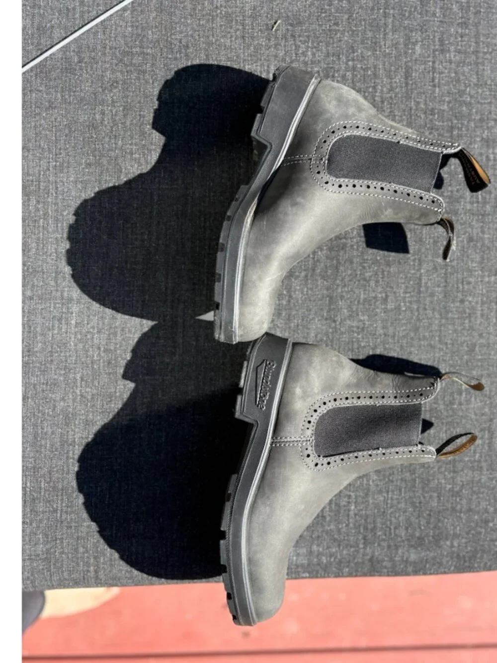 Blundstone Chelsea Ankle Boots in Charcoal Gray